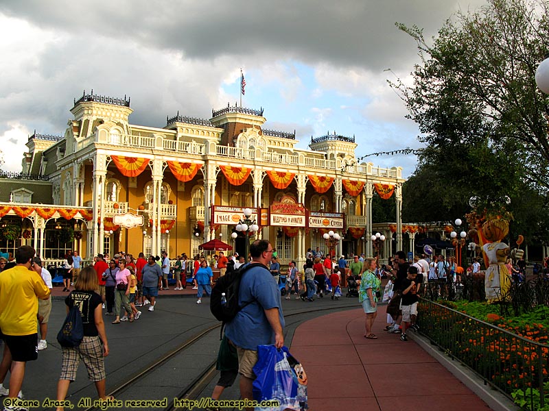 Main Street U.S.A. / Town Square