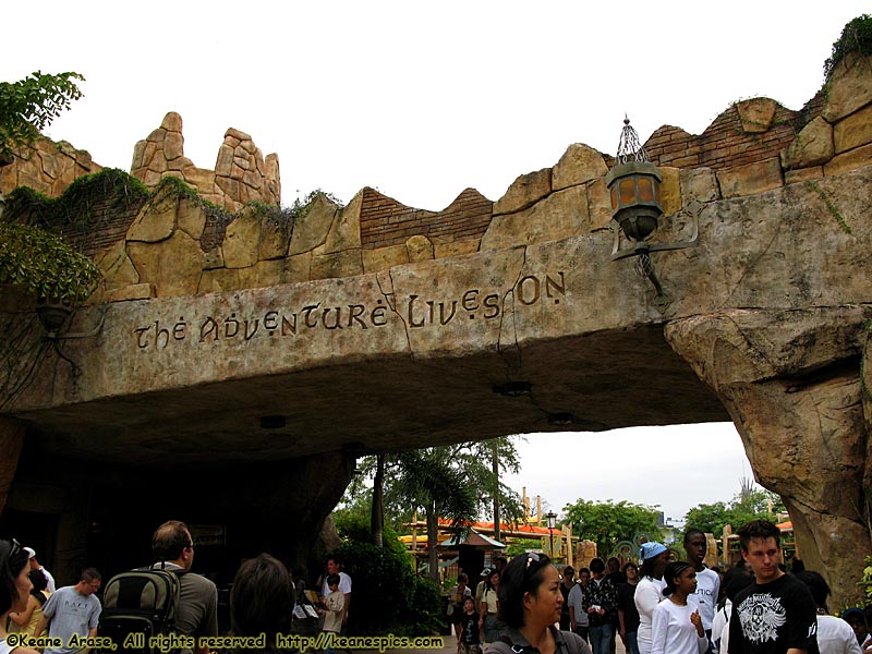 Port of Entry, Exiting the park