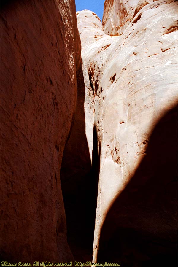 Sand Dune Arch Trail