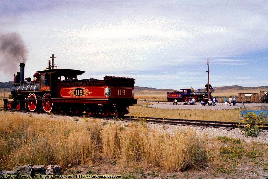 Union Pacific 119 / Central Pacific Jupiter