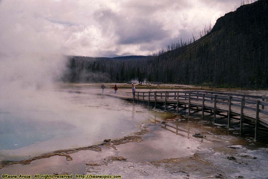 Black Sand Basin