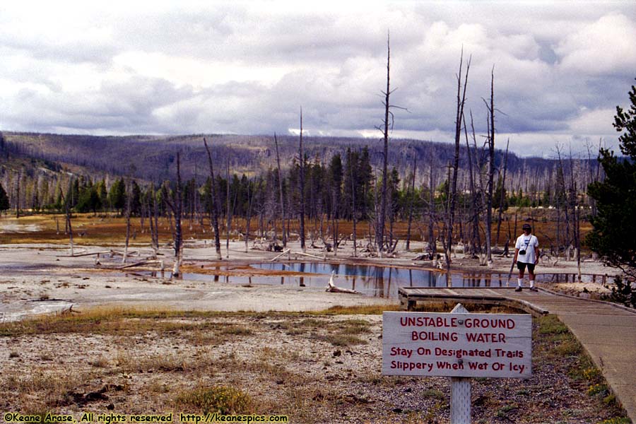 Black Sand Basin