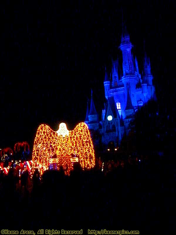 The Main Street Electrical Parade (June 2000)