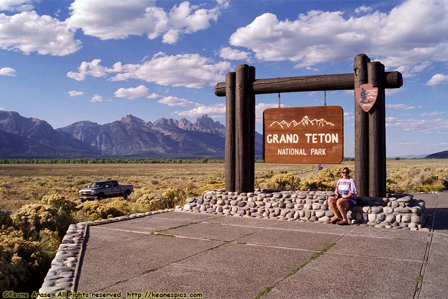 Jo and Entrance Sign