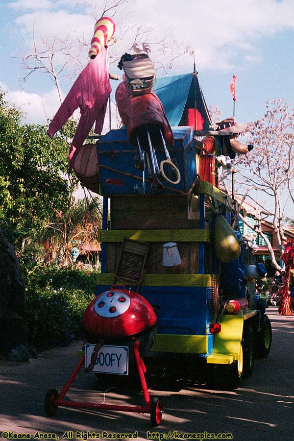 Mickey's Jammin' Jungle Parade