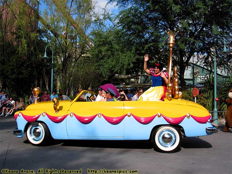 Disney Stars and Motor Cars Parade