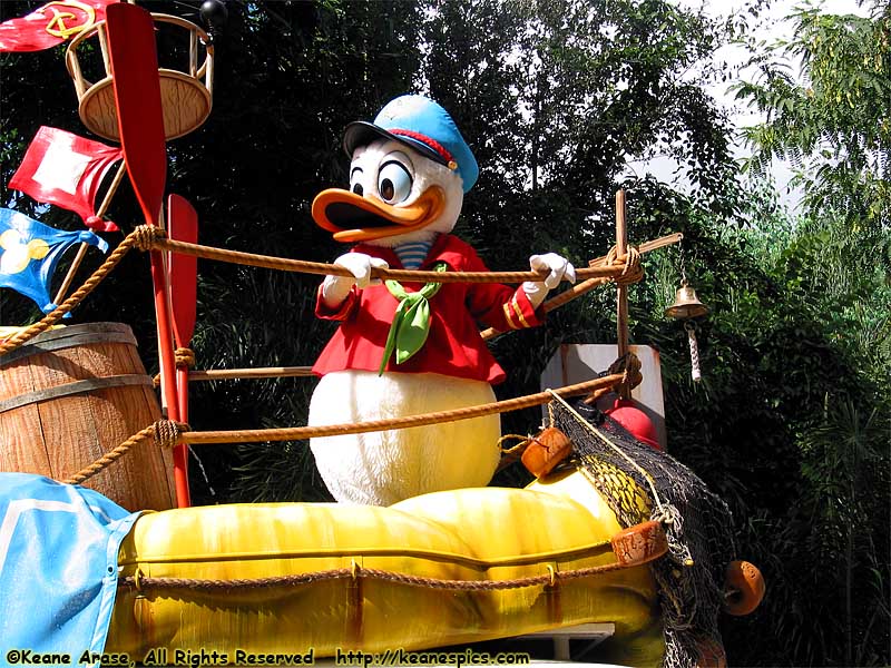 Mickey's Jammin' Jungle Parade