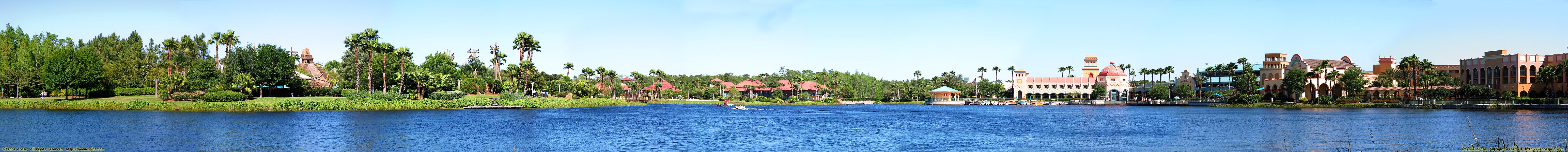 Panoramic across Lago Dorado