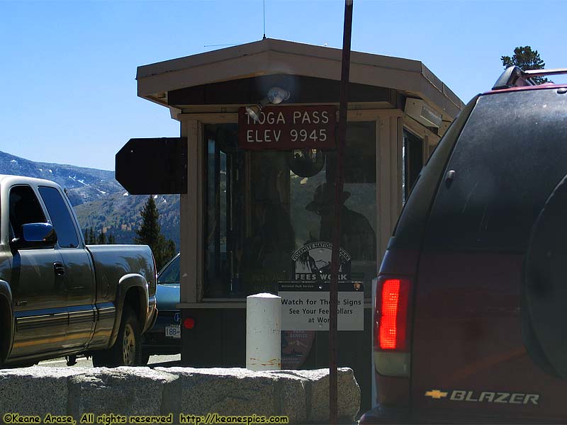 Tioga Pass Entrance