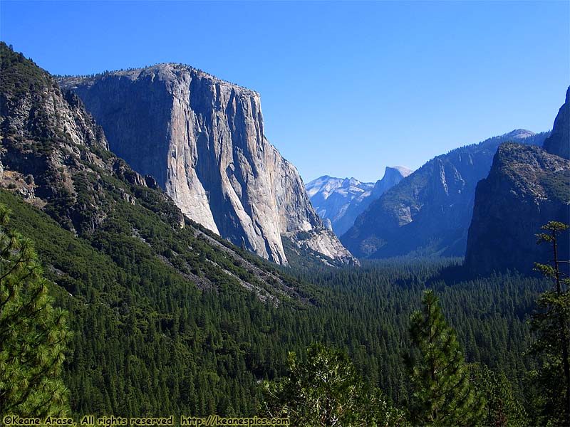 Tunnel View