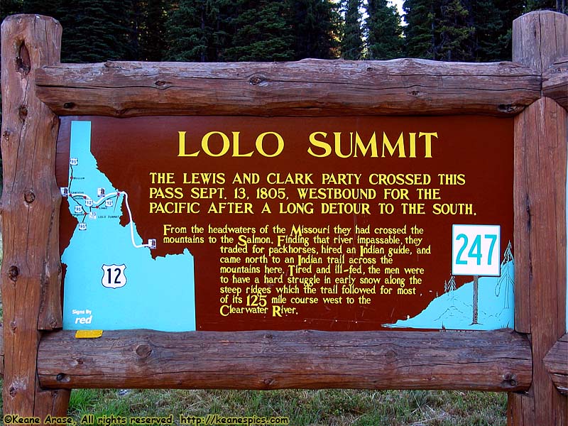 Lolo Summit sign