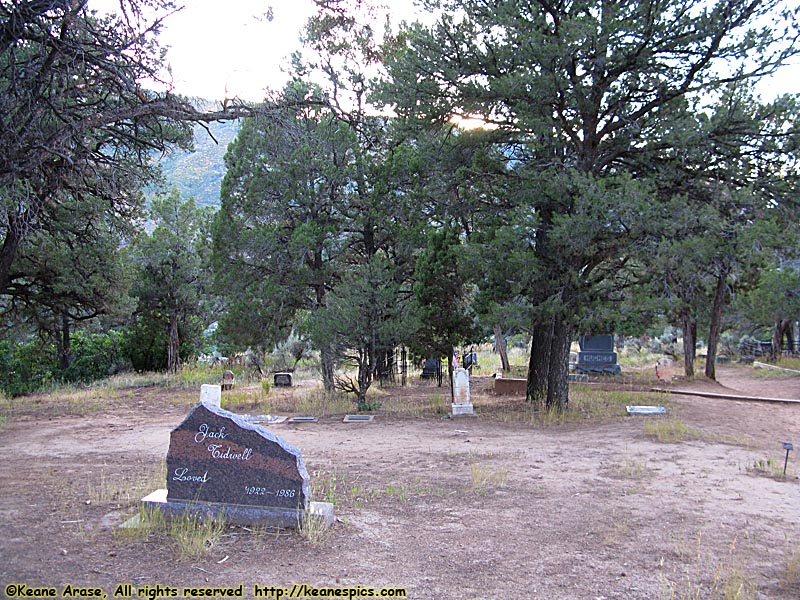 Lynwood Cemetery