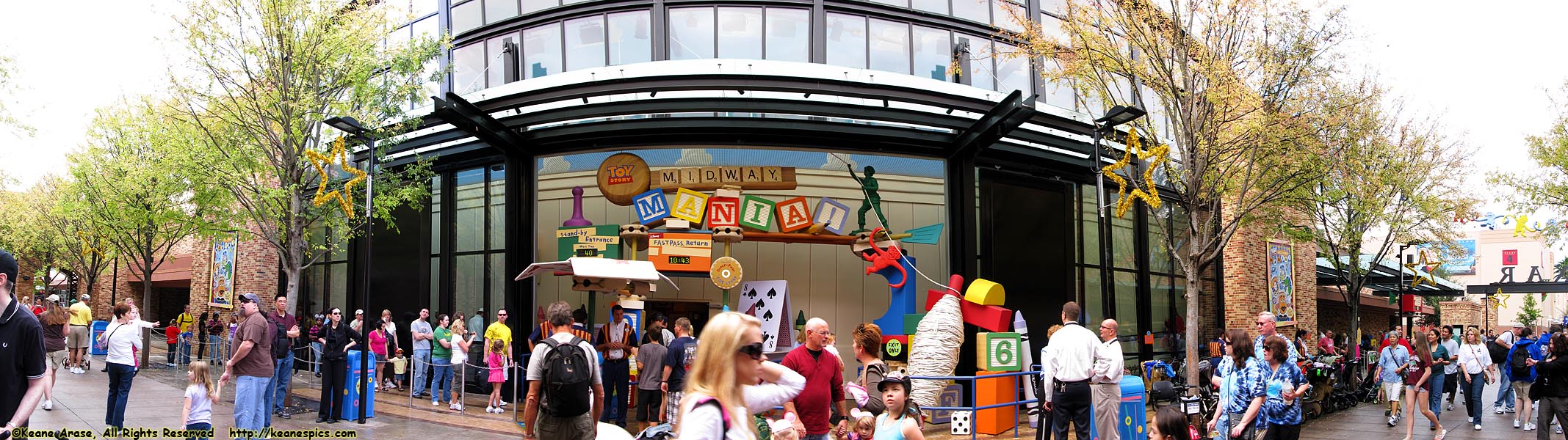 Toy Story Midway Mania Exterior