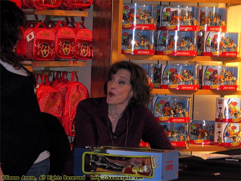 D23's 2010 Jessie Doll Intro with Joan Cusack