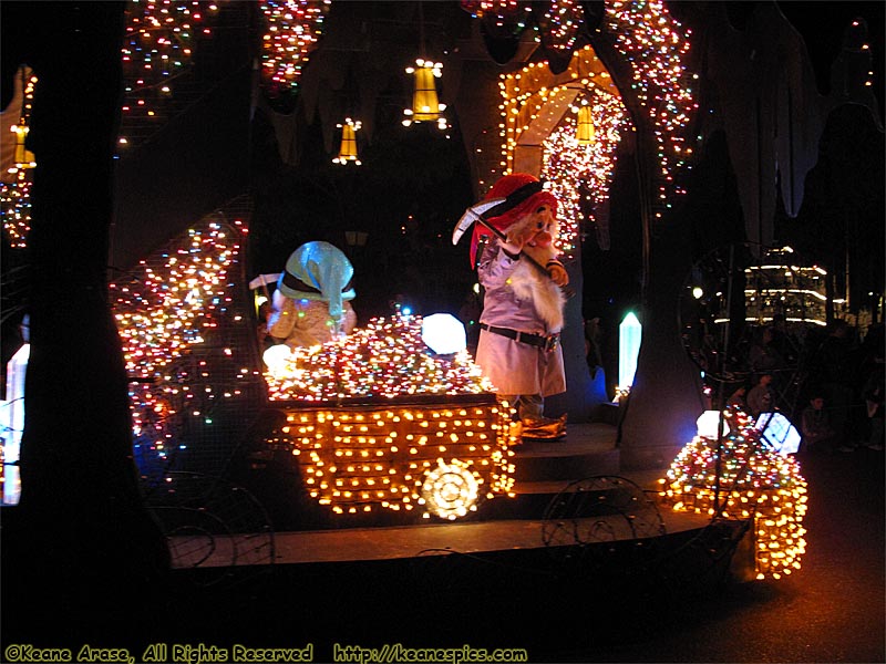 The Main Street Electrical Parade (Dec 2010)