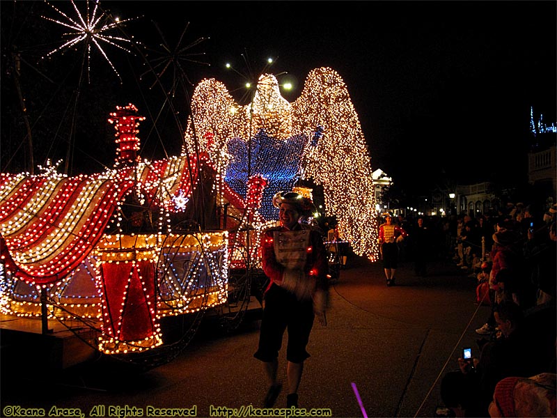 The Main Street Electrical Parade (Dec 2010)