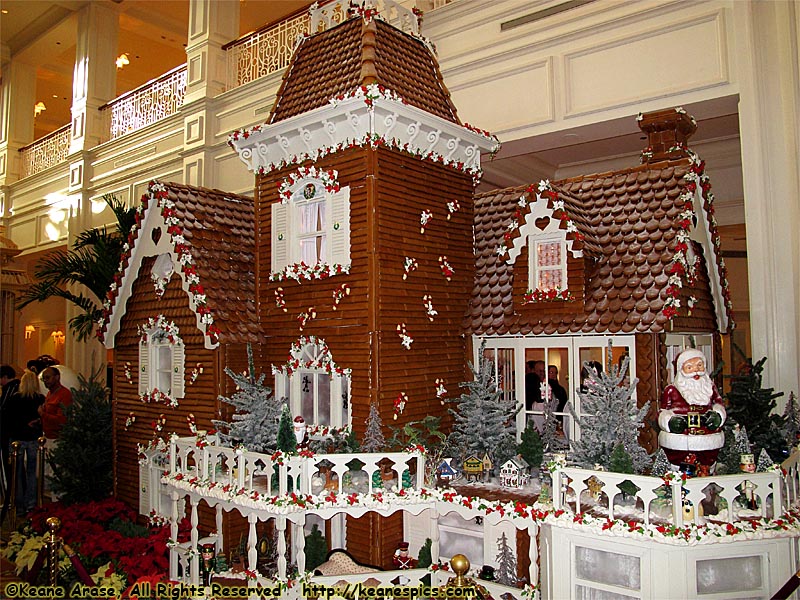 Gingerbread House Christmas Display