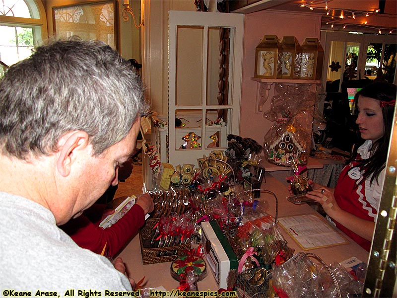 Gingerbread House Christmas Display