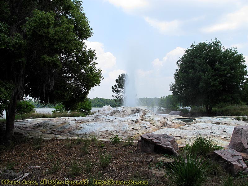 The 2pm Fire Rock Geyser eruption.