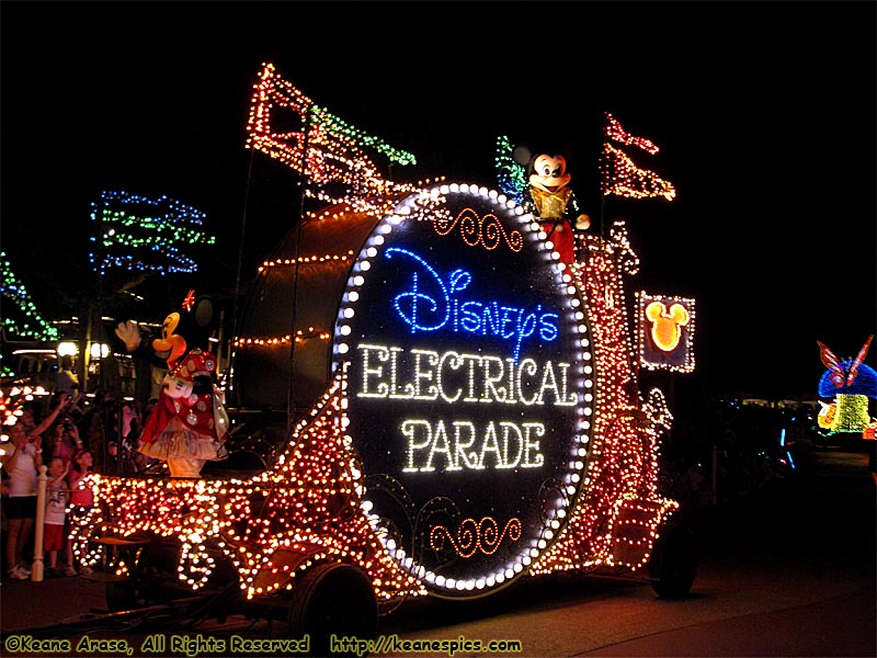 The Main Street Electrical Parade (May 2011)