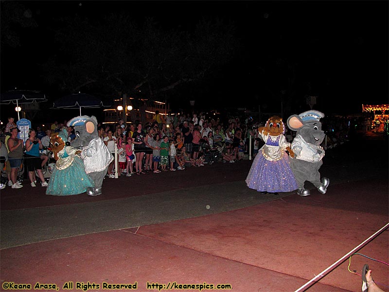 The Main Street Electrical Parade (May 2011)