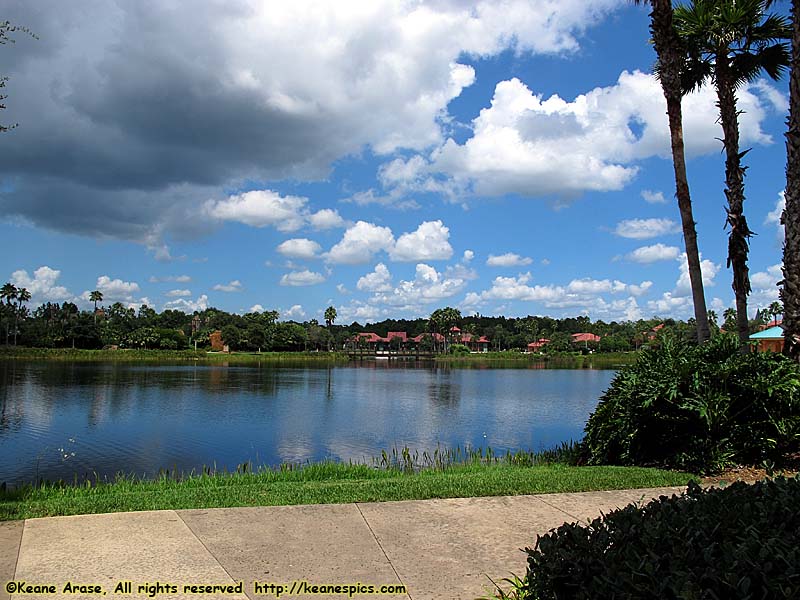 Lago Dorado