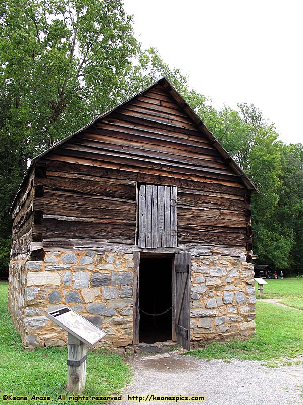 Mountain Farm Museum