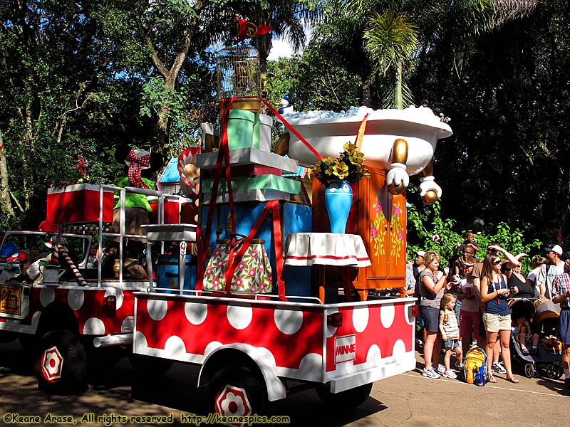 Mickey's Jammin' Jungle Parade