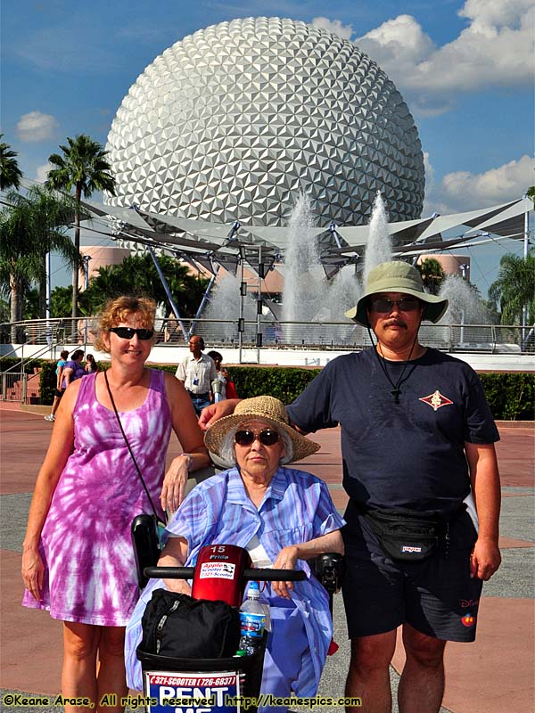 Jenny, Mom and Keane