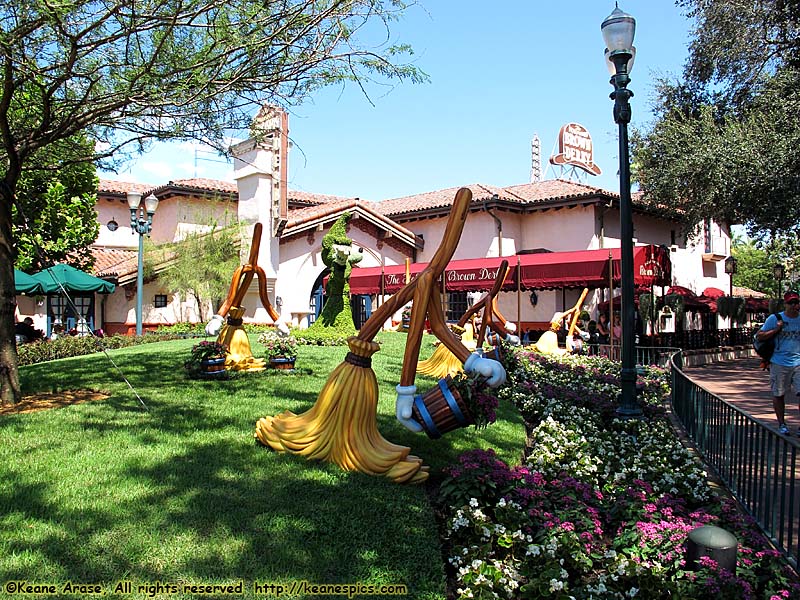 Sorcerer's Apprentice Topiaries