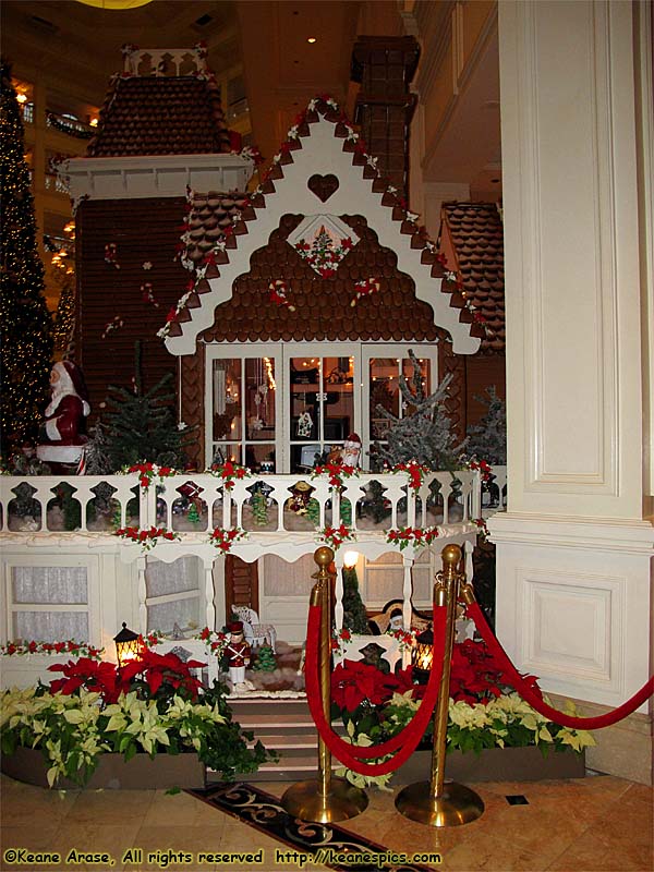 Christmas Gingerbread House