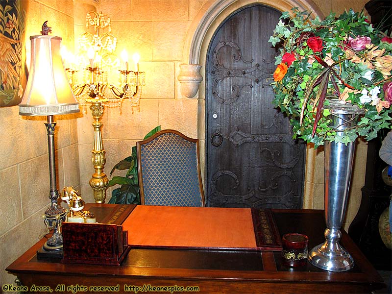 Cinderella Castle Suite, Concierge Room