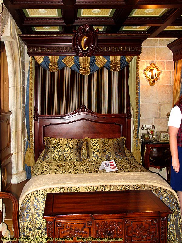 Cinderella Castle Suite, Bed Chamber