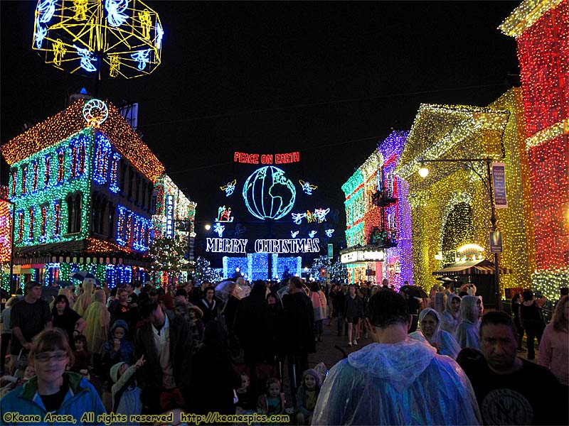 Christmas at DHS / Streets of America