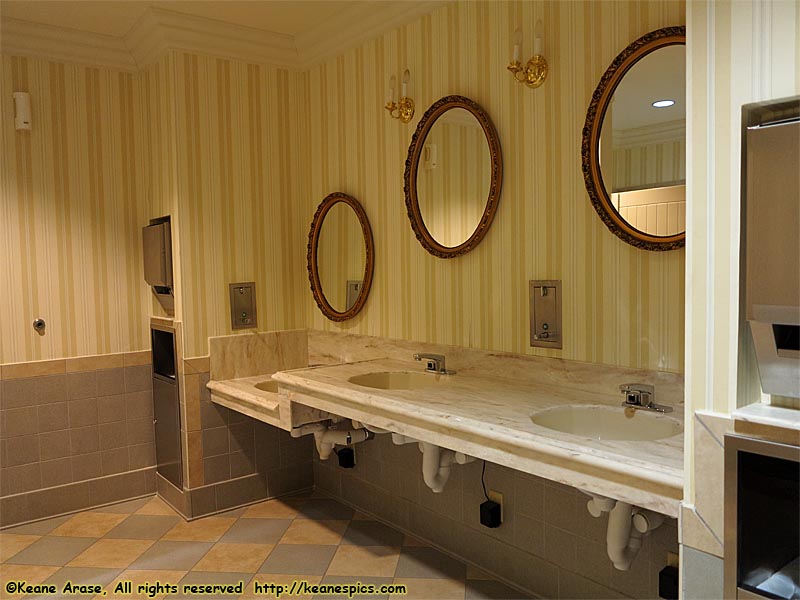 American Adventure Presidential Suite